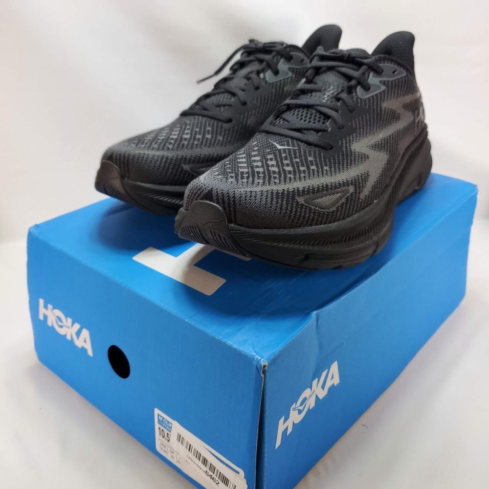 Hoka Clifton 9 Mens 10.5 D Triple Black Road Running Shoes Sneakers 1127895 BBLC